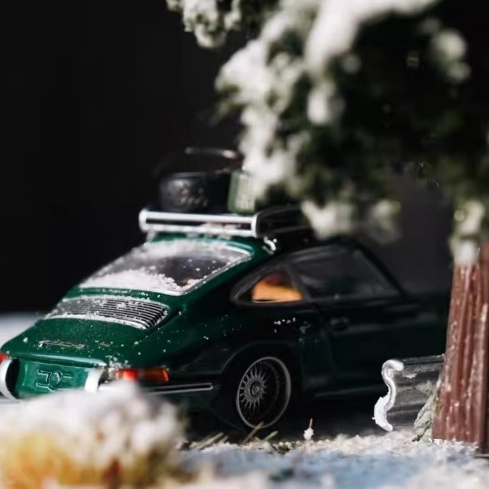 1/64 Handmade Winter Road Diorama Scene