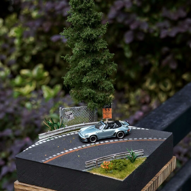 1/64 Handmade Summer Mountain Road Diorama