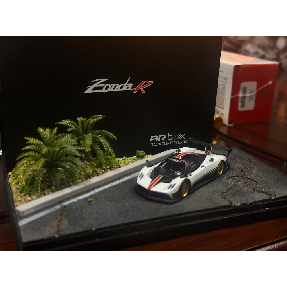 1/64 Handmade Street Road Diorama Display