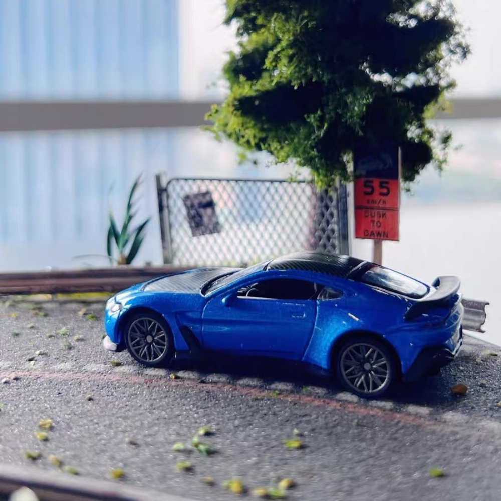 1/64 Handmade Summer Mountain Road Diorama